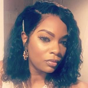 Meet your Posher, Natasha